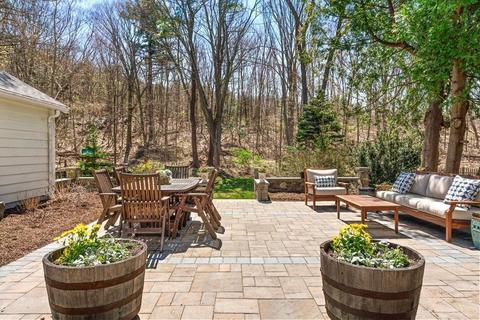 70 Spring St, Wakefield, MA 01880 photo 17