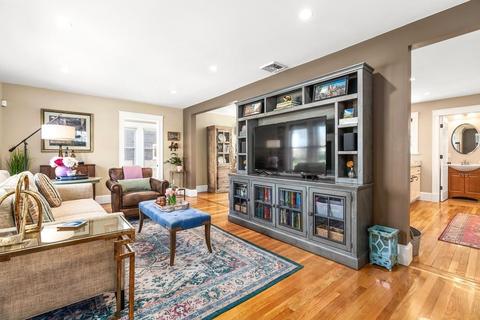 70 Spring St, Wakefield, MA 01880 photo 3