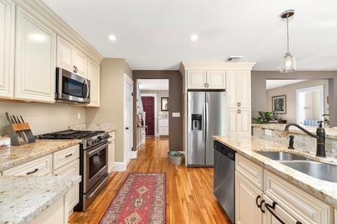 70 Spring St, Wakefield, MA 01880 photo 7