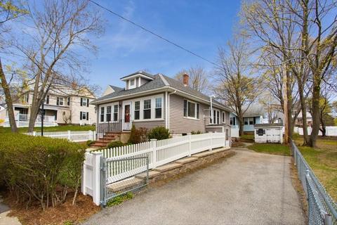 22 Elliott St, Reading, MA 01867 photo 4