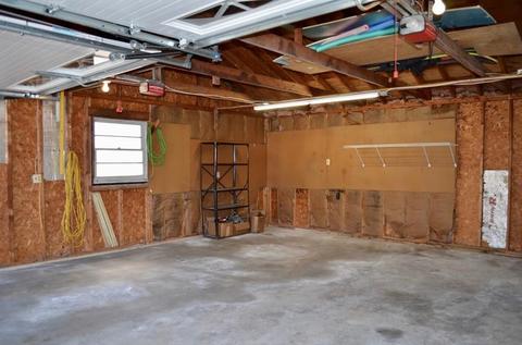 306 Bostwick Ln, Chicopee, MA 01020 photo 38
