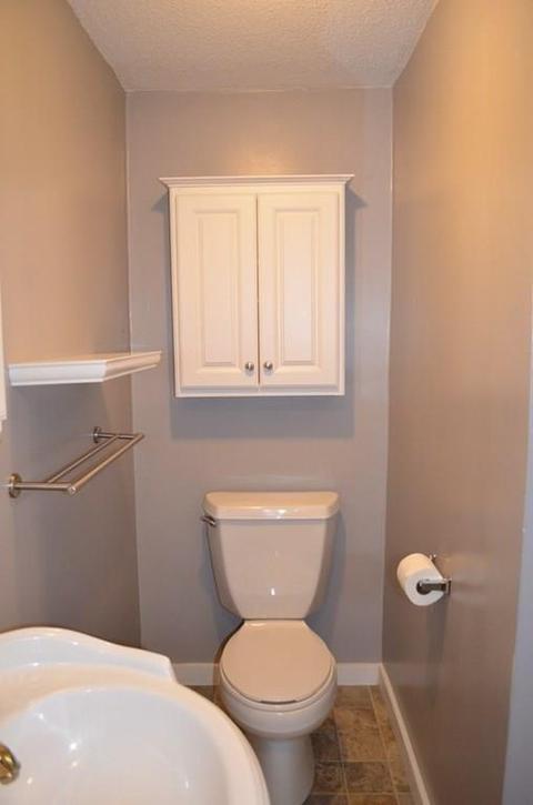 306 Bostwick Ln, Chicopee, MA 01020 photo 26