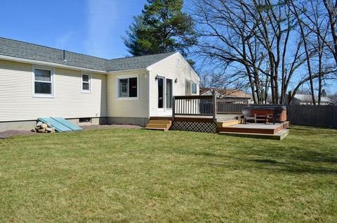 306 Bostwick Ln, Chicopee, MA 01020 photo 39