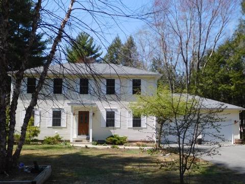 40 Carillon Cir, Easthampton, MA 01027 photo 1
