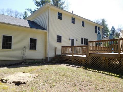 40 Carillon Cir, Easthampton, MA 01027 photo 5