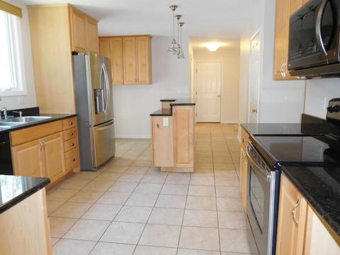 40 Carillon Cir, Easthampton, MA 01027 photo 17