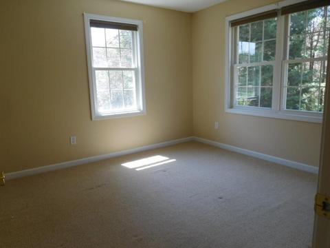 40 Carillon Cir, Easthampton, MA 01027 photo 24