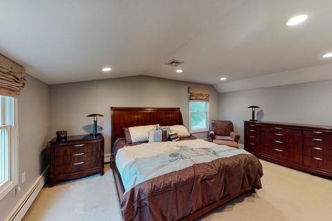 82 Walnut St, Walpole, MA 02081 photo 13