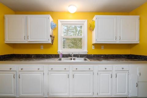 196 Line St, Easthampton, MA 01027 photo 13