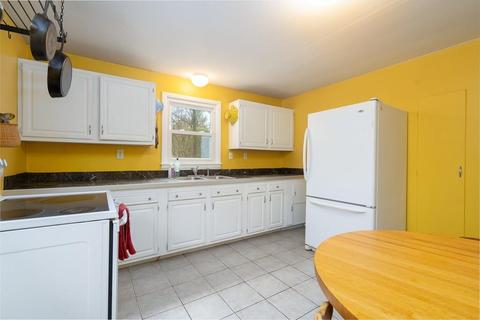 196 Line St, Easthampton, MA 01027 photo 12