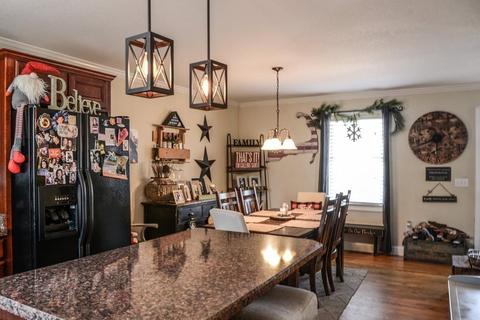 76 Russell St, Springfield, MA 01104 photo 10