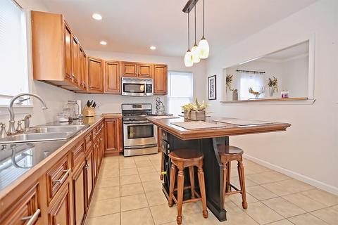 199 Smith St, Fall River, MA 02721 photo 15