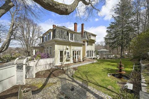 1 Bennett St N, Gloucester, MA 01930 photo 1