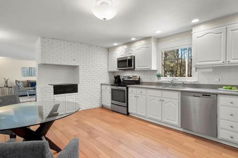 15 Heather Ln, Hampton, NH 03842 photo 6