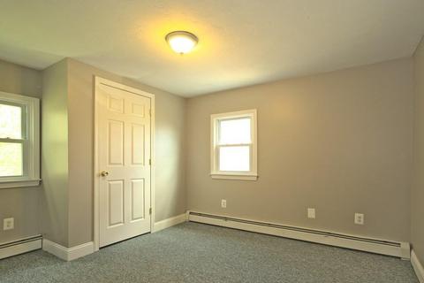 31 Tower St, Webster, MA 01570 photo 23