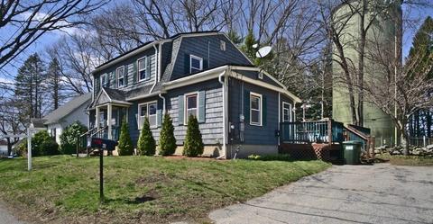 31 Tower St, Webster, MA 01570 photo 2