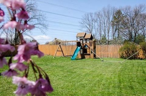 25 Quartus St, Chicopee, MA 01013 photo 38