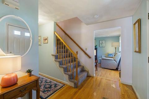 5 Partridge Pl, Georgetown, MA 01833 photo 7