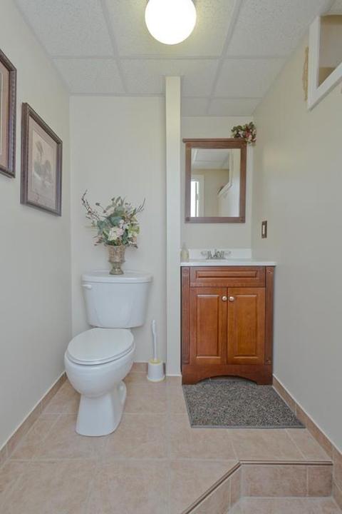 50 Naismith St, Springfield, MA 01104 photo 14