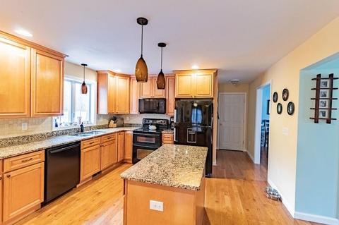60 Eagle Dr, Dudley, MA 01571 photo 19
