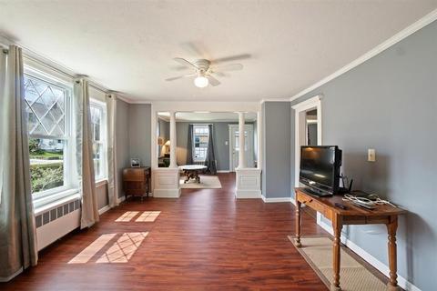 19 5th Ave, Webster, MA 01570 photo 4