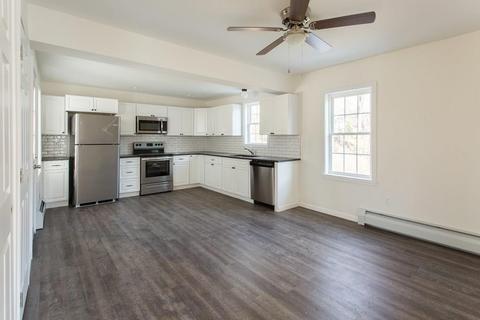 46 Nelson St, Warren, MA 01083 photo 5