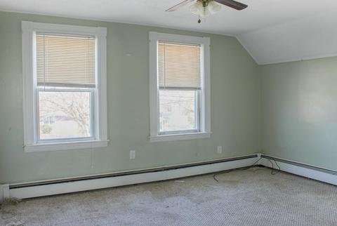 563 Child St, Warren, RI 02885 photo 4