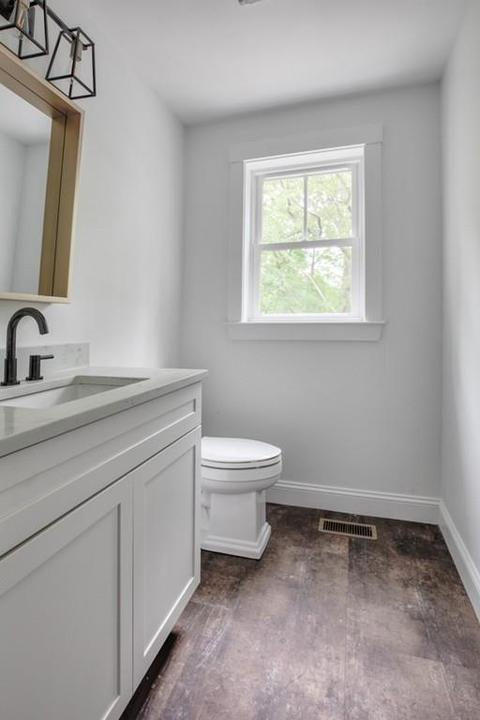 75 Forest St, Middleton, MA 01949 photo 5