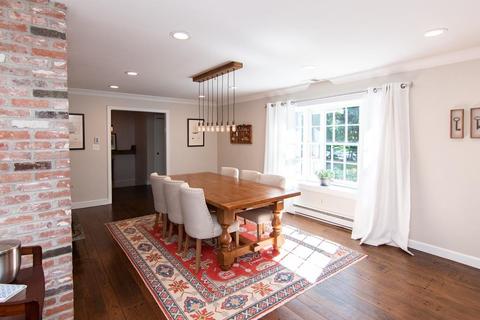 17 Pond St, Dover, MA 02030 photo 3