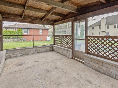 28 Lodge St, Worcester, MA 01604 photo 11