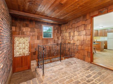 28 Lodge St, Worcester, MA 01604 photo 35