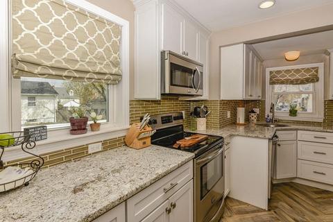 22 Winfield St, Dedham, MA 02026 photo 8