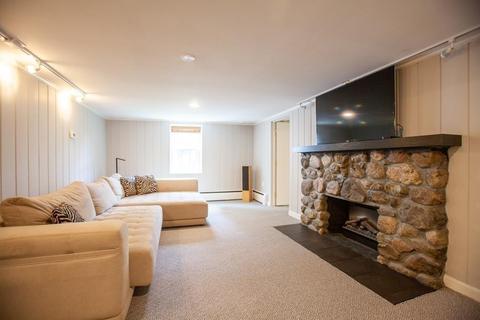 10 Vane St, Wellesley, MA 02482 photo 19