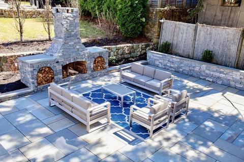 10 Vane St, Wellesley, MA 02482 photo 1