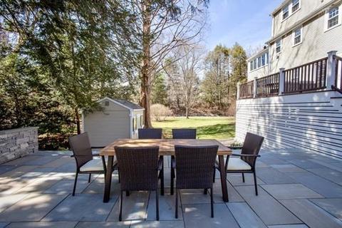 10 Vane St, Wellesley, MA 02482 photo 4