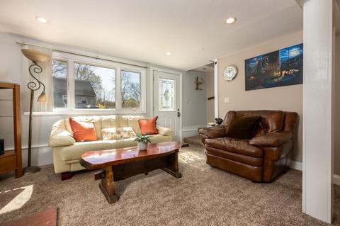 23 Rowell Ave, Beverly, MA 01915 photo 6