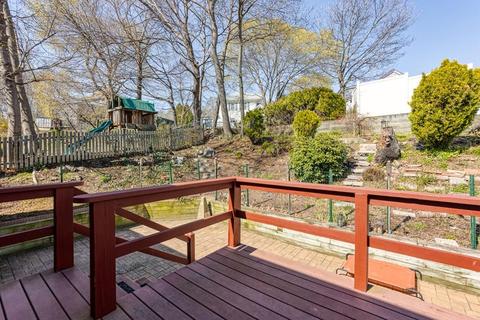 23 Rowell Ave, Beverly, MA 01915 photo 22