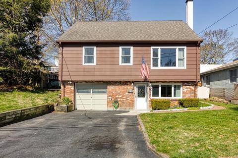 23 Rowell Ave, Beverly, MA 01915 photo 1