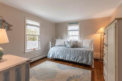 2 Flint St, Marblehead, MA 01945 photo 13
