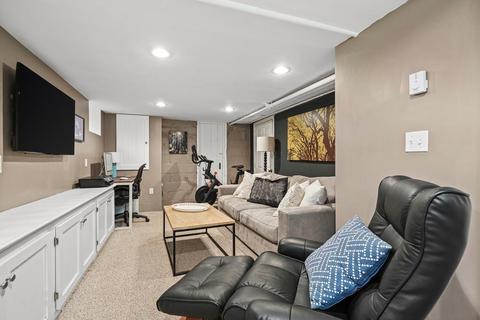 61 Vine St, Reading, MA 01867 photo 34