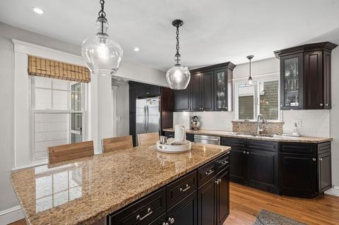61 Vine St, Reading, MA 01867 photo 12