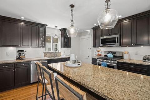 61 Vine St, Reading, MA 01867 photo 13
