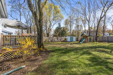 61 Vine St, Reading, MA 01867 photo 38