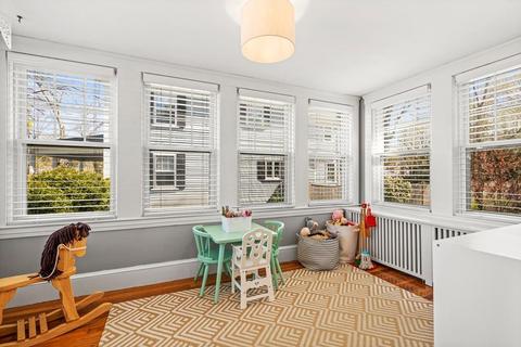 61 Vine St, Reading, MA 01867 photo 6
