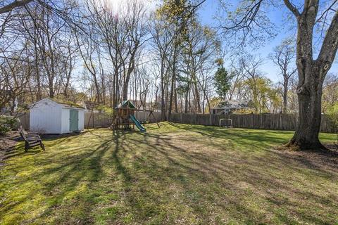 61 Vine St, Reading, MA 01867 photo 37