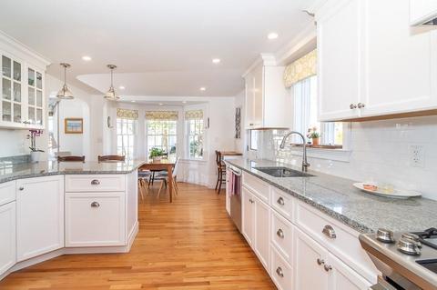12 Pine Plain Rd, Wellesley, MA 02481 photo 3