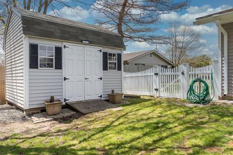 5 Sycamore St, Danvers, MA 01923 photo 38