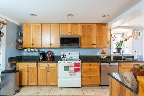 548 Washington St, Gloucester, MA 01930 photo 9