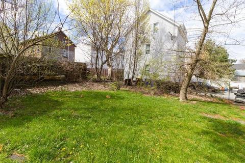 94 Seabury St, Fall River, MA 02720 photo 7
