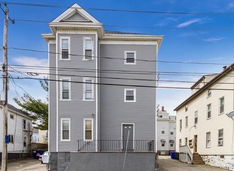 94 Seabury St, Fall River, MA 02720 photo 3